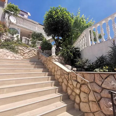 Apartman In 45914 Dramalj